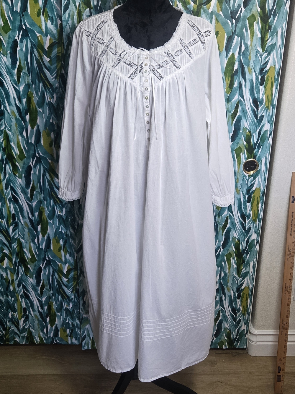 Eileen West Vintage White Cotton Long Sleeve Ballet Nightgown Lace